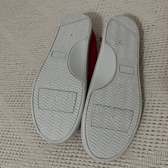 Slip On Sneakers - Picture 4 of 11